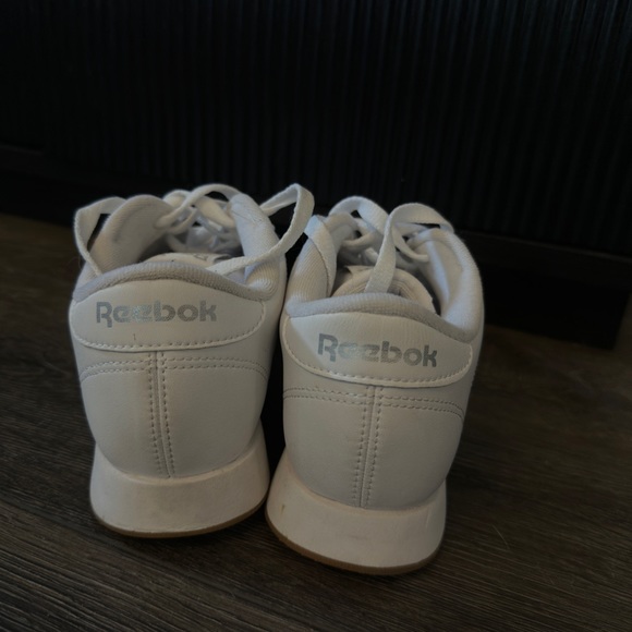 REEBOK classics women’s size 6.5 white gently used - Picture 7 of 9